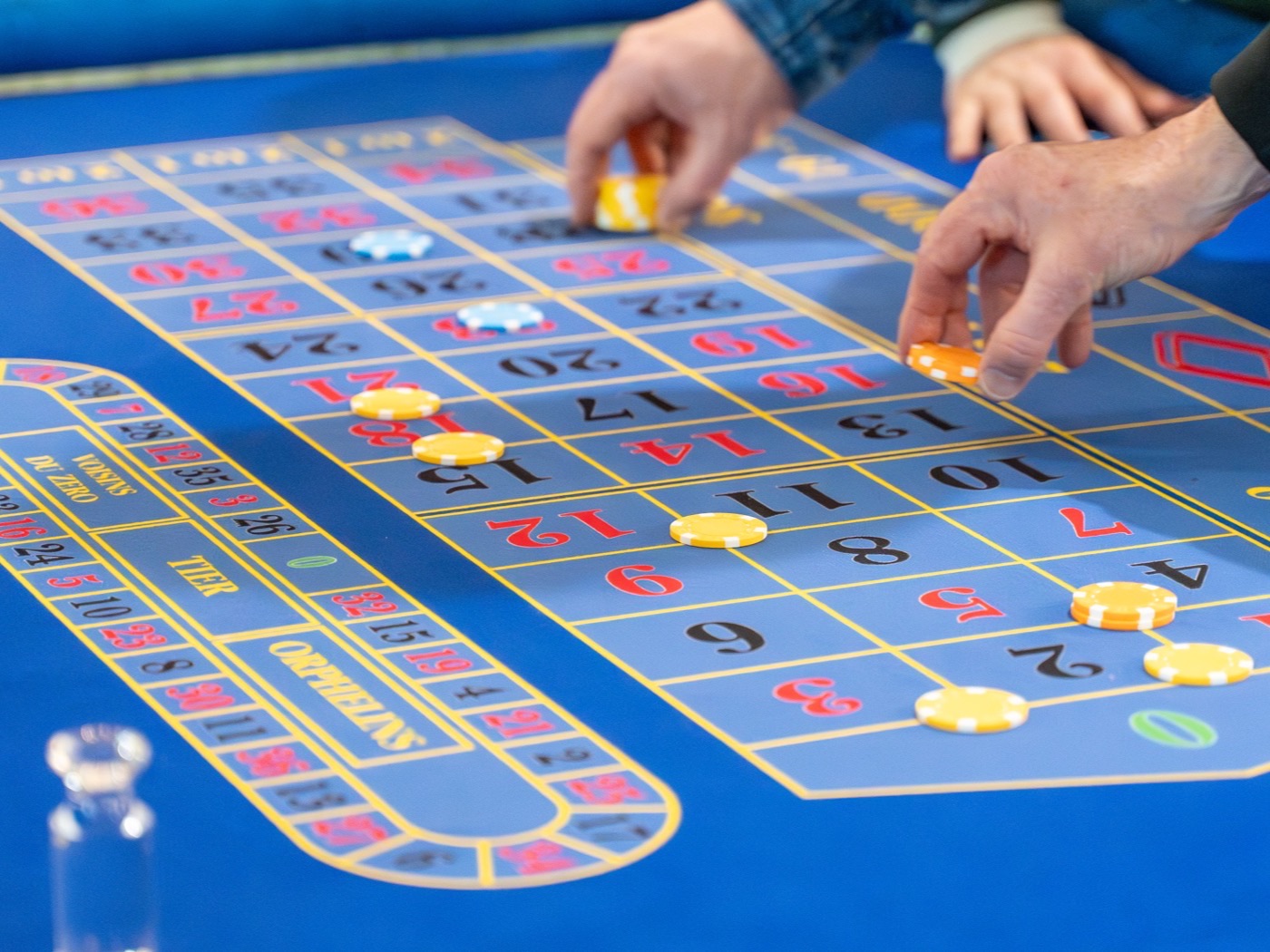 Blackjack mid-deal